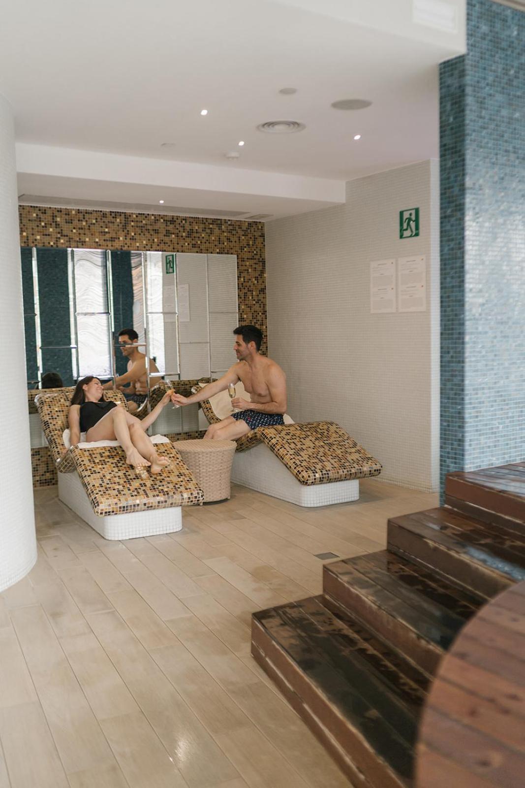 Boutique Hotel Elke Spa Superior Сан Фелиу де Гиксолс Екстериор снимка