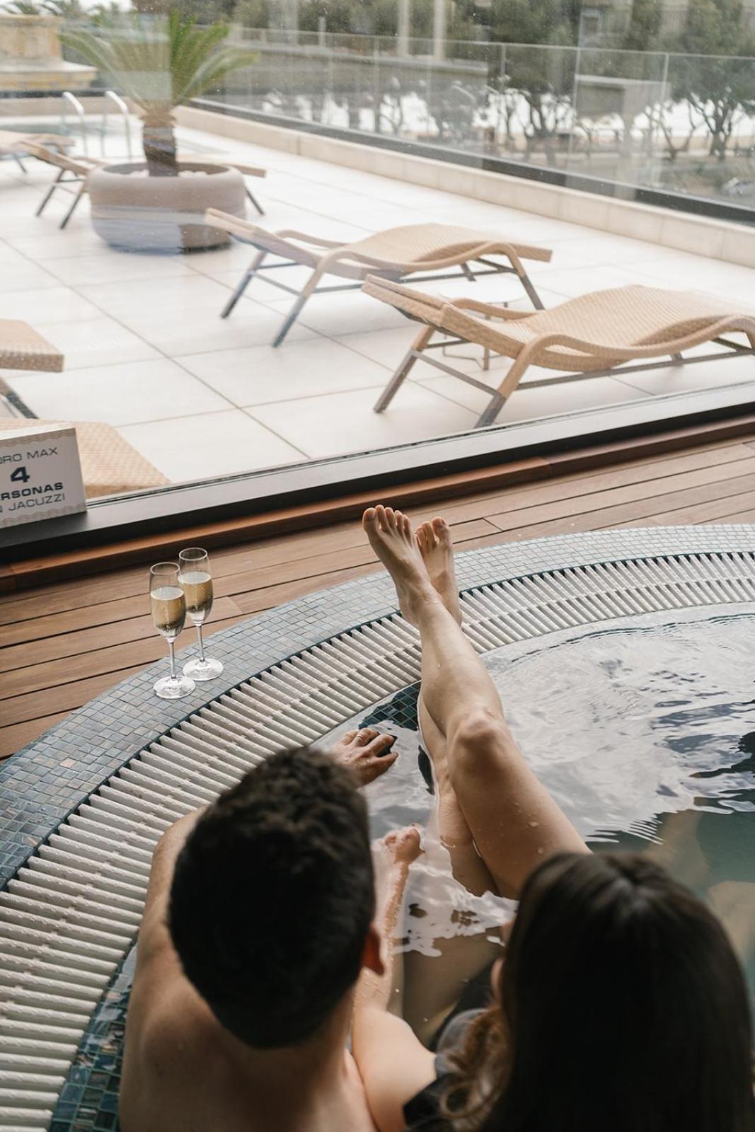 Boutique Hotel Elke Spa Superior Сан Фелиу де Гиксолс Екстериор снимка
