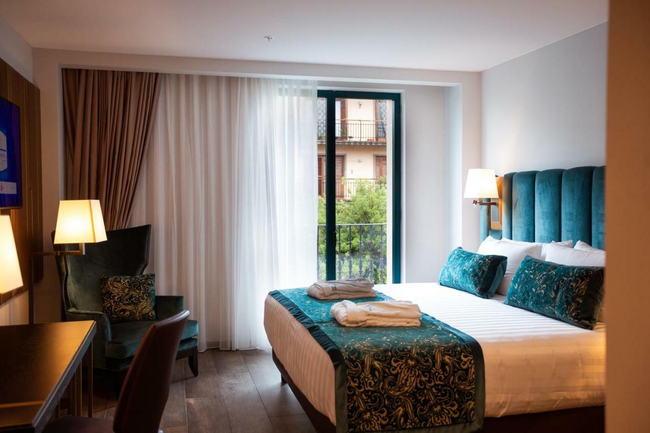 Boutique Hotel Elke Spa Superior Сан Фелиу де Гиксолс Екстериор снимка